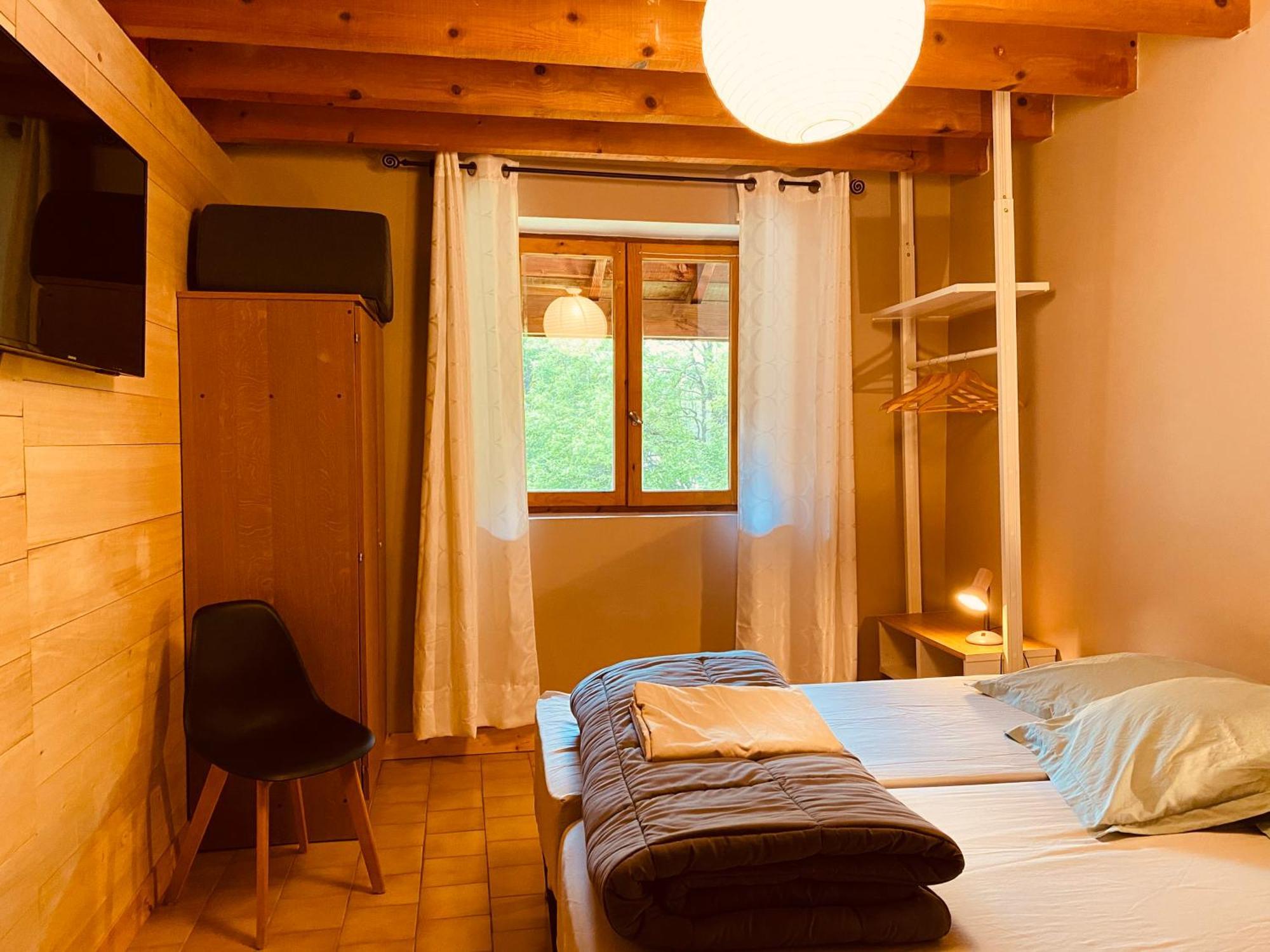 Villa Les Marmottes Pour 12 Avec Bain Nordique Privatif Camous Esterno foto